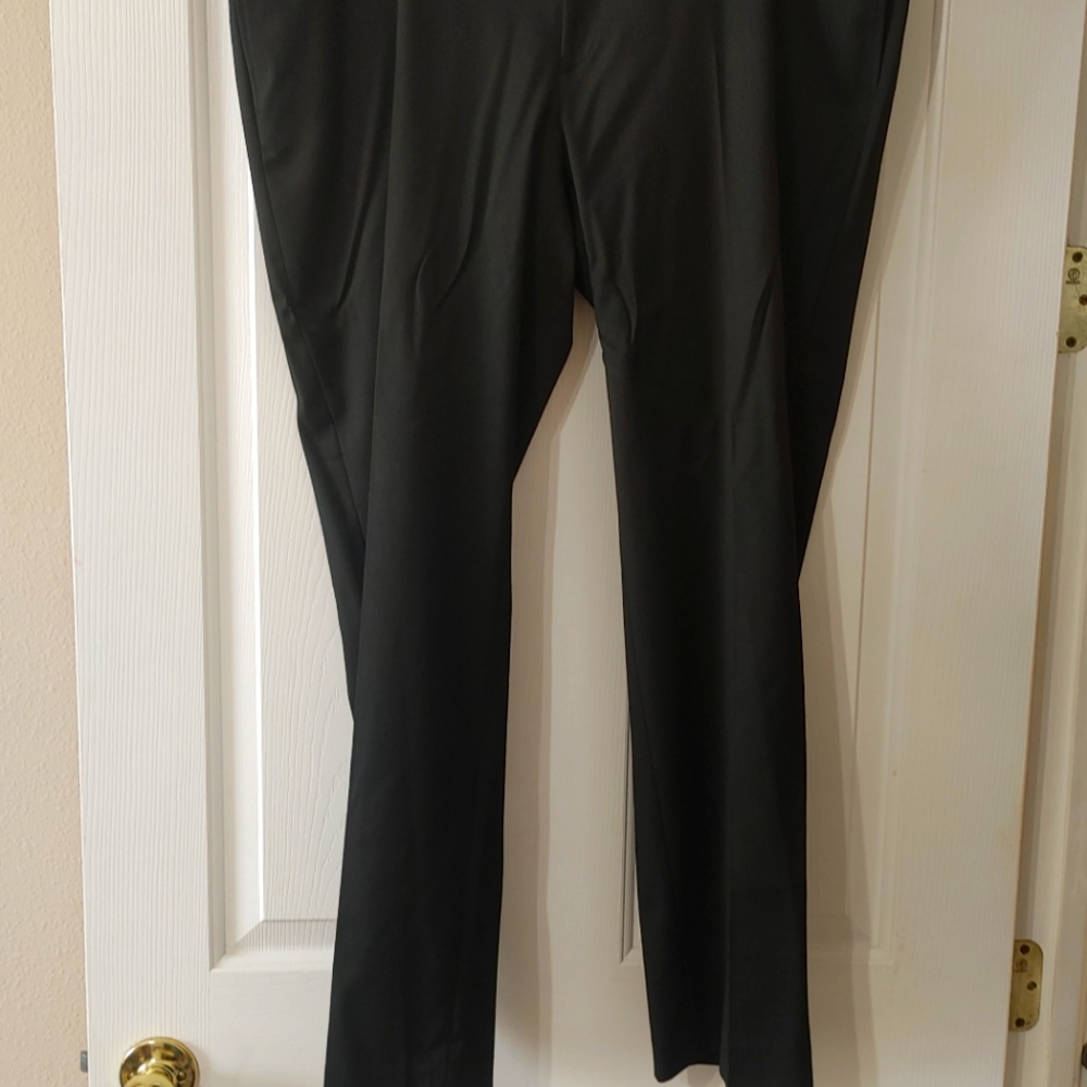 Men's Izod Black Dress Pant
